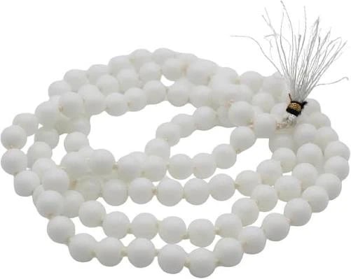 WHITE MALA